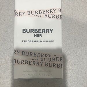 Burberry Her intense